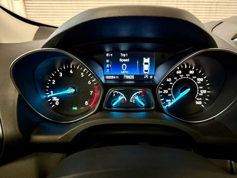 Used 2019 Ford Escape SE image 15