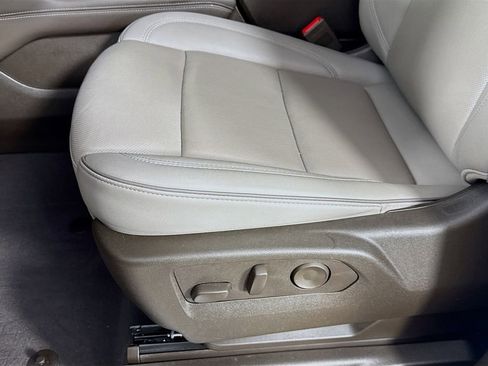 Used 2025 GMC Yukon Elevation w/ LPO, Floor Liner Package AWD/4WD image 23