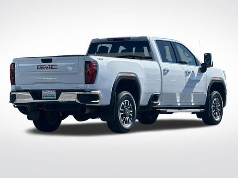 Used 2024 GMC Sierra 3500 SLT w/ SLT Convenience Package AWD/4WD image 3