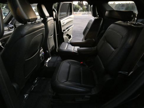 Used 2020 Ford Explorer XLT w/ Equipment Group 202A image 47