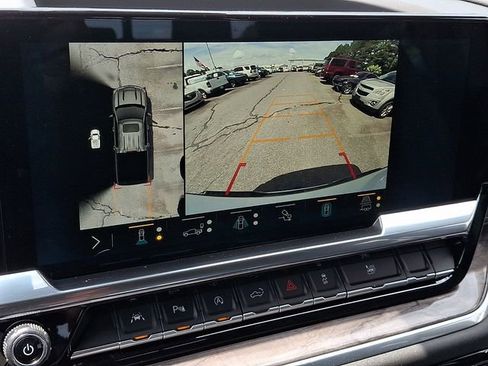 Used 2023 Chevrolet Silverado 1500 LTZ w/ Technology Package AWD/4WD image 14