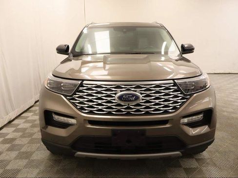 Certified 2021 Ford Explorer Platinum w/ Equipment Group 601A image 37