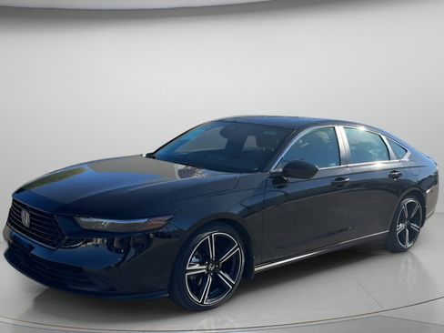 Used 2025 Honda Accord Sport image 22