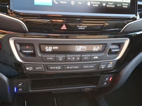 New 2026 Honda Ridgeline Black Edition image 13