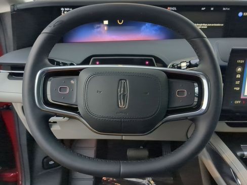 New 2026 Lincoln Nautilus Premier image 13