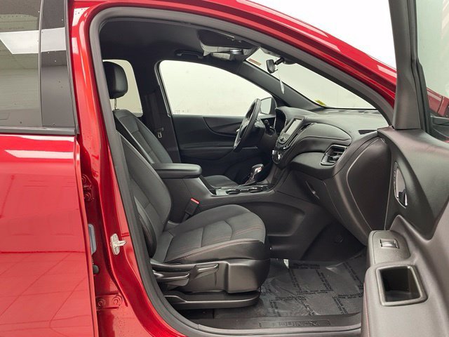 Used 2023 Chevrolet Equinox RS w/ LPO, Floor Liner Package AWD/4WD image 17