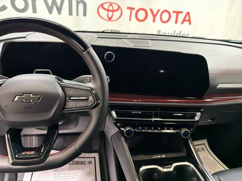 Used 2024 Chevrolet Traverse RS w/ LPO, Floor Liner Package AWD/4WD image 27