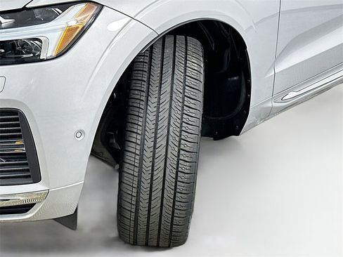 Used 2023 Volvo XC60 T8 Ultimate image 25