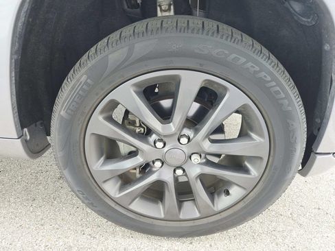 Used 2018 Jeep Grand Cherokee High Altitude AWD/4WD image 17