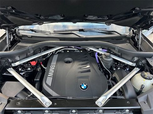 Used 2024 BMW X5 sDrive40i w/ Executive Package image 28