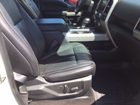 Used 2018 Ford F150 Lariat w/ Equipment Group 502A Luxury AWD/4WD image 22