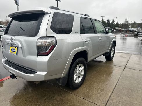 Used 2024 Toyota 4Runner SR5 image 4