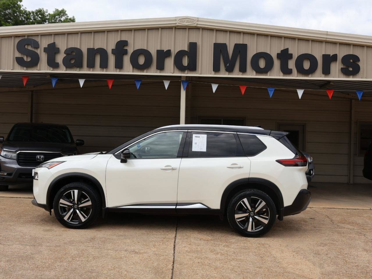 Used 2021 Nissan Rogue SL AWD/4WD image 3