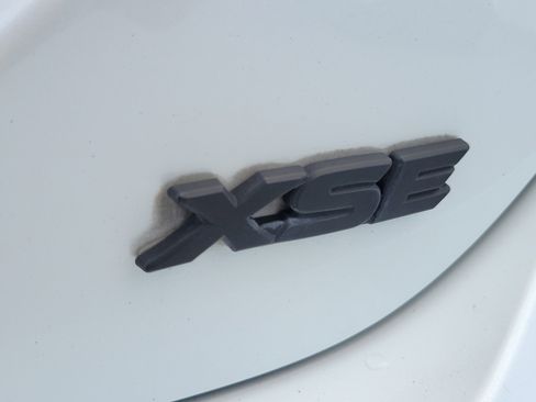 Used 2021 Toyota Camry XSE w/ Navigation Package FWD image 8