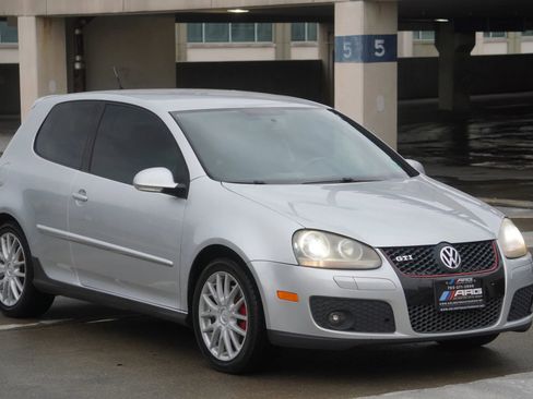 Used 2007 Volkswagen GTI 2.0T 2-Door image 18