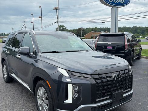 Used 2024 Hyundai Palisade SEL FWD image 1