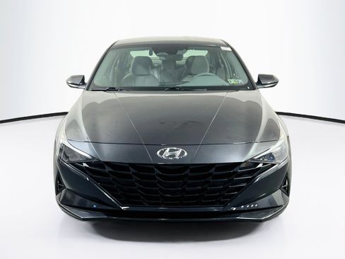 Used 2023 Hyundai Elantra SEL FWD image 2
