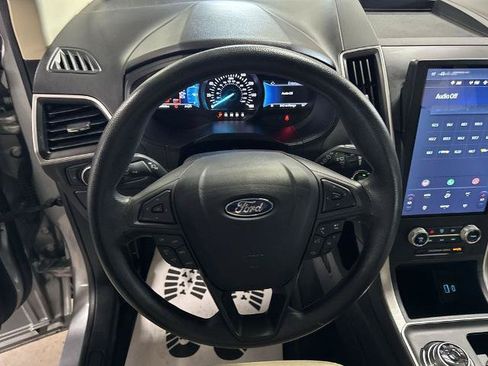 Certified 2024 Ford Edge SE w/ Black Appearance Package AWD/4WD image 17