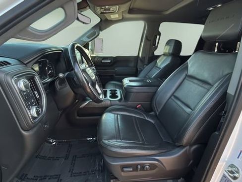 Used 2022 GMC Sierra 3500 Denali w/ Denali Ultimate Package image 18