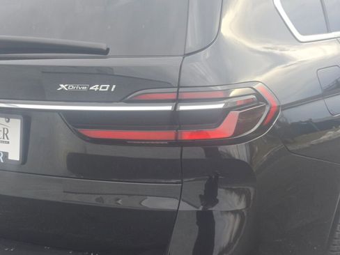 Used 2025 BMW X7 xDrive40i image 12