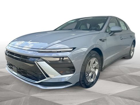 Used 2026 Hyundai Sonata SE FWD image 4