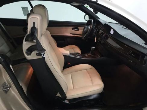 Used 2013 BMW 328i Convertible w/ Premium Pkg image 13