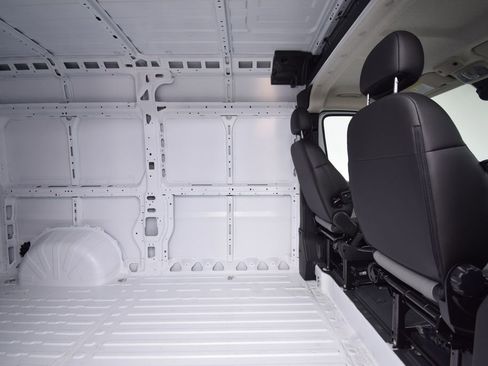 New 2026 RAM ProMaster 2500 w/ Power Group image 16