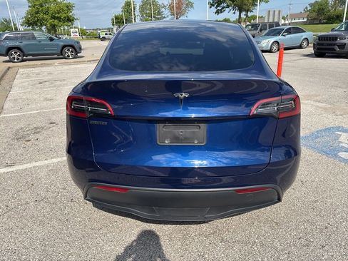 Used 2024 Tesla Model Y Long Range RWD image 24
