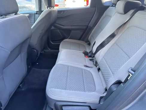 Used 2022 Ford Escape SE w/ SE Sport Appearance Package image 13