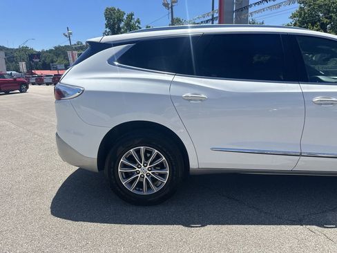 Used 2024 Buick Enclave Premium FWD image 4