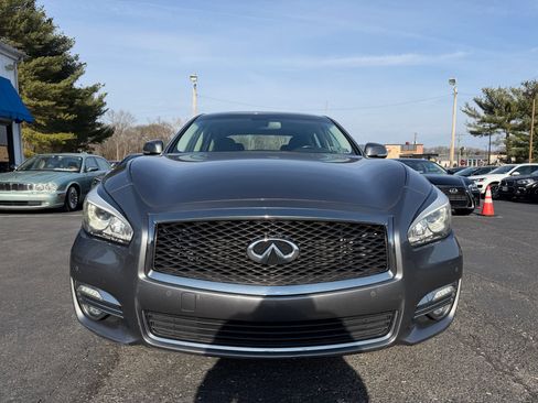 Used 2016 INFINITI Q70 3.7 image 2