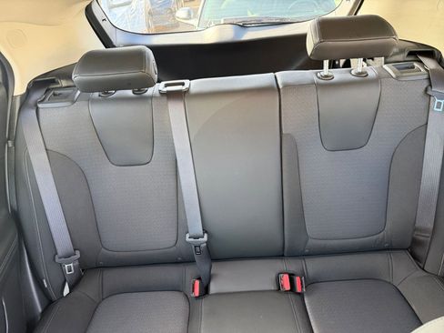 Used 2025 Buick Encore GX Preferred image 36