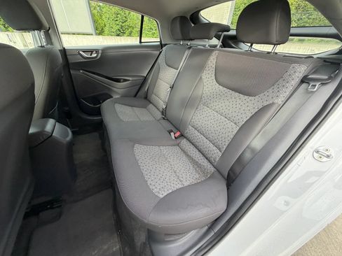 Used 2019 Hyundai Ioniq Blue FWD image 21