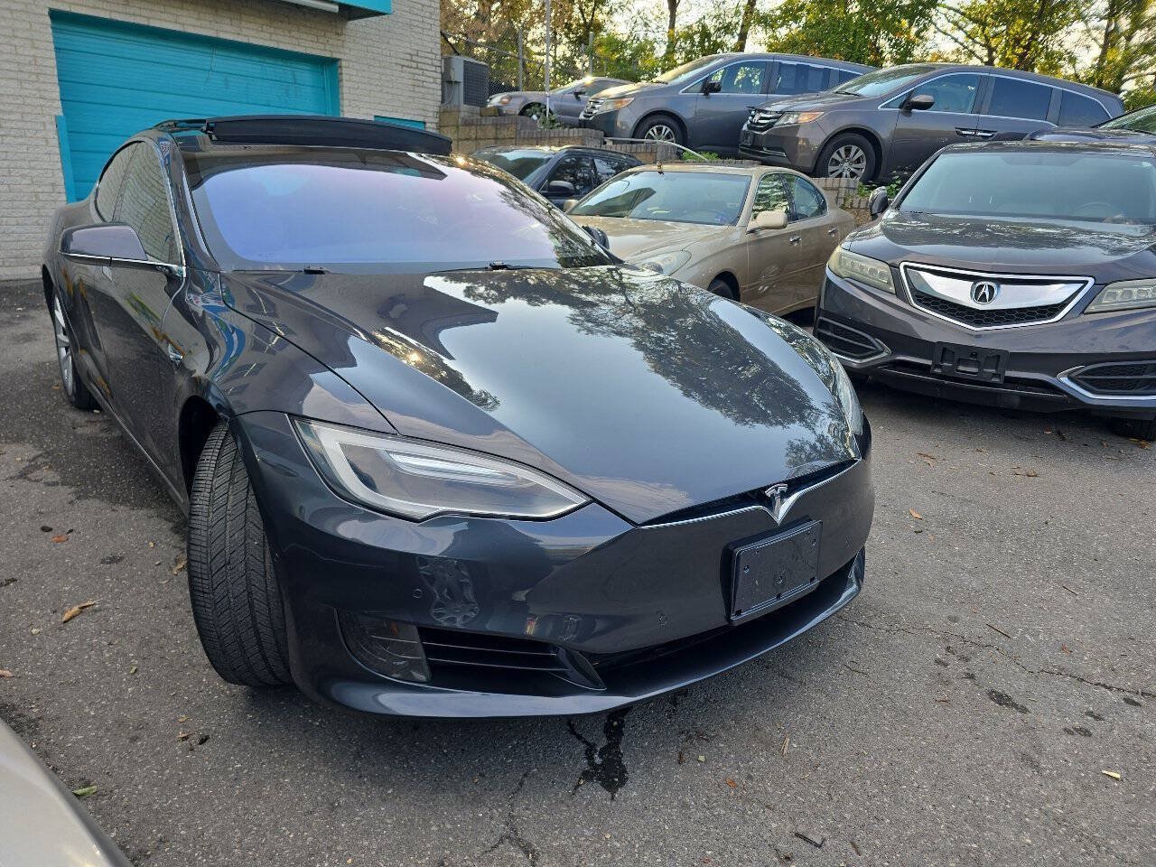 Used 2017 Tesla Model S 60 RWD image 11