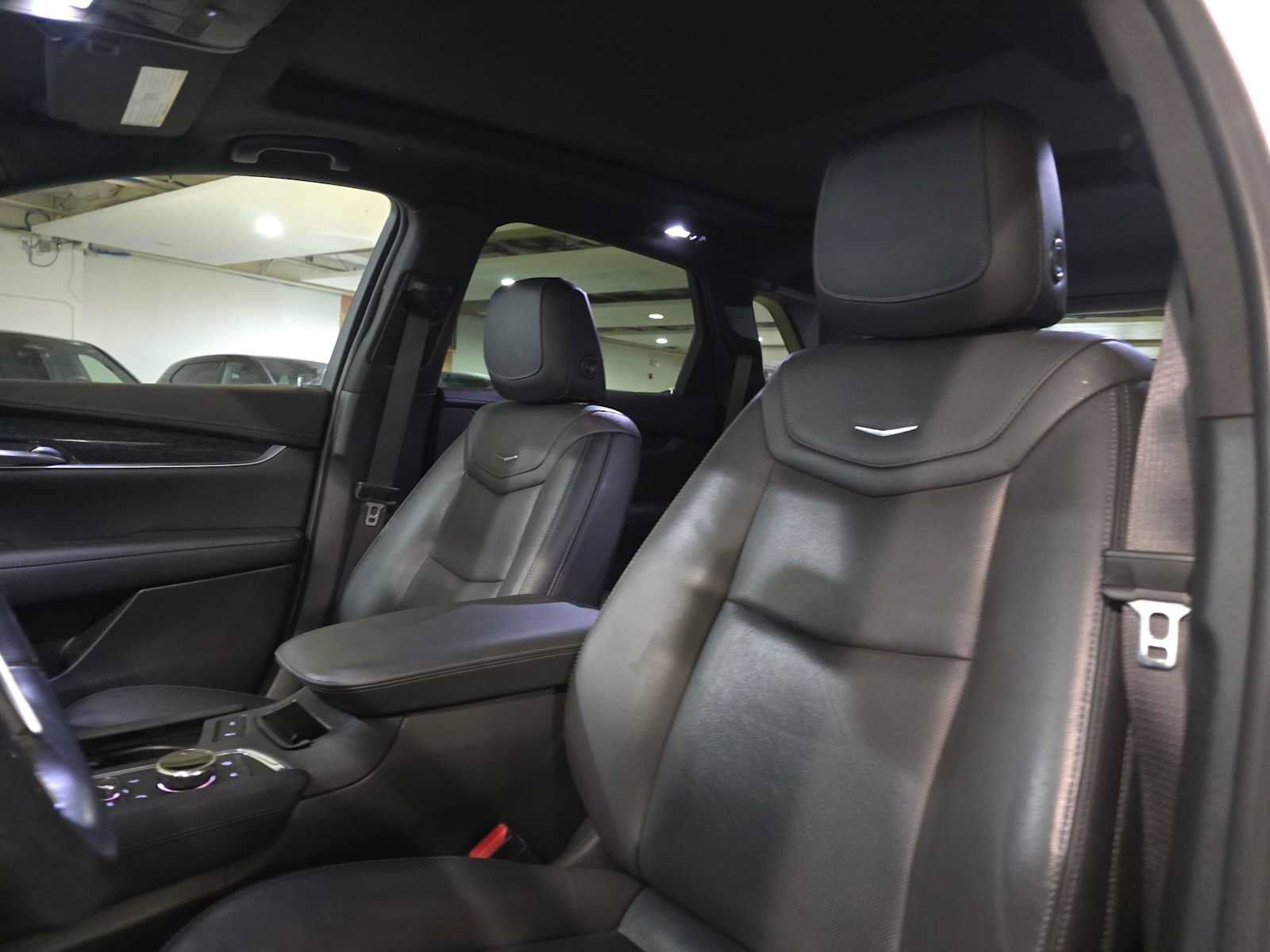 Used 2021 Cadillac XT5 Premium Luxury FWD image 21