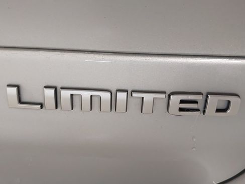 Used 2025 Jeep Grand Cherokee L Limited w/ Luxury Tech Group II AWD/4WD image 33