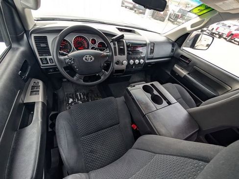 Used 2013 Toyota Tundra 4x4 Double Cab w/ Tow Pkg image 5