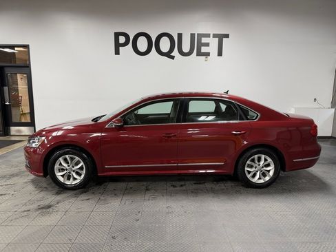 Used 2016 Volkswagen Passat 1.8T S image 1