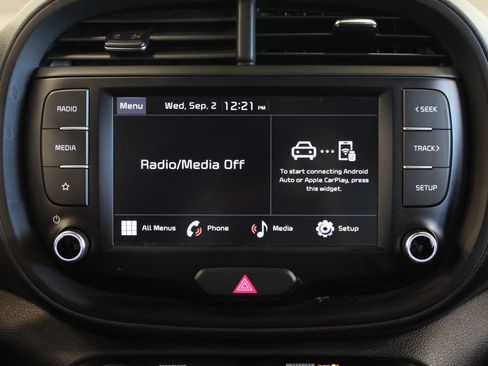 Used 2023 Kia Soul LX FWD image 21