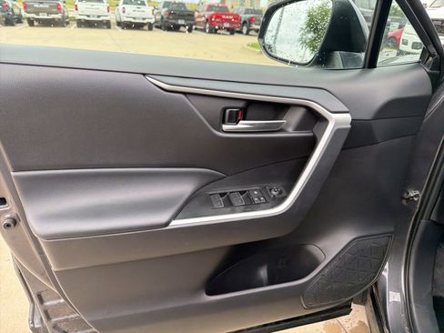 Used 2024 Toyota RAV4 XLE FWD image 11