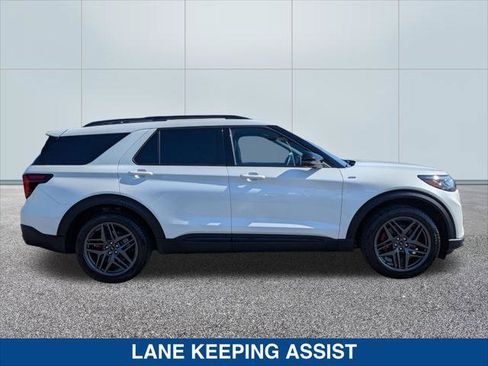 Used 2025 Ford Explorer ST-Line w/ Premium Package RWD image 6