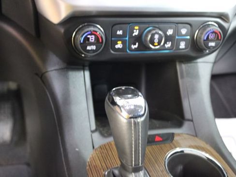 Used 2017 GMC Acadia SLE AWD/4WD image 20