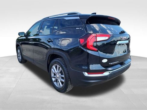 Used 2024 GMC Terrain SLT image 6