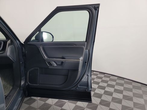 Used 2024 Rivian R1S Adventure AWD/4WD image 18