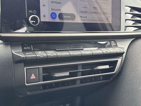 Used 2025 Toyota Camry LE image 19