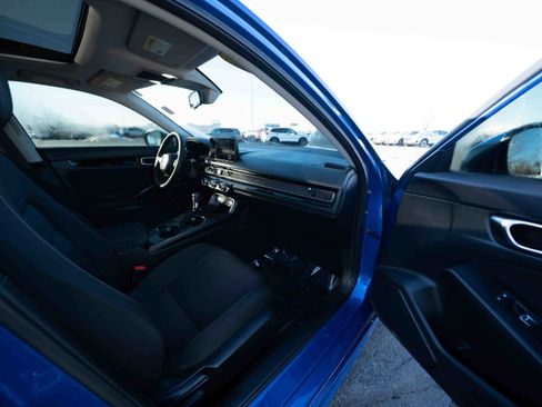 Certified 2023 Honda Civic EX image 25