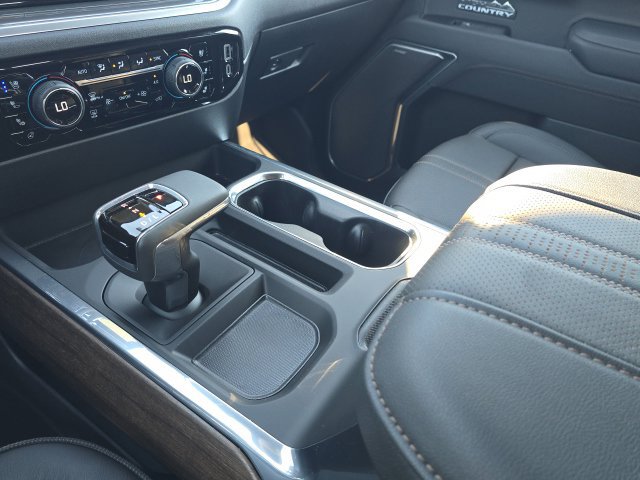 Used 2026 Chevrolet Silverado 1500 High Country w/ High Country Premium Package AWD/4WD image 43