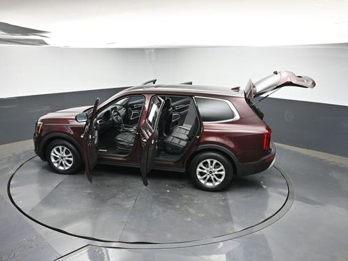 Used 2020 Kia Telluride LX FWD image 44