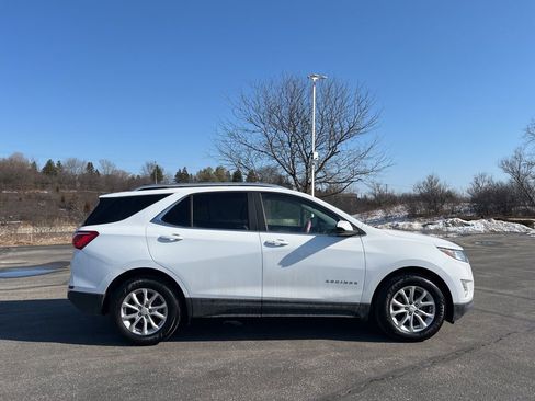 Used 2021 Chevrolet Equinox LT image 3