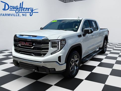 Used 2025 GMC Sierra 1500 SLT w/ SLT Premium Package AWD/4WD image 1